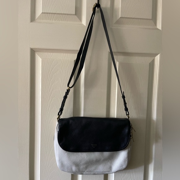 Fossil Bags Fossil Black And White Crossbody Purse Poshmark